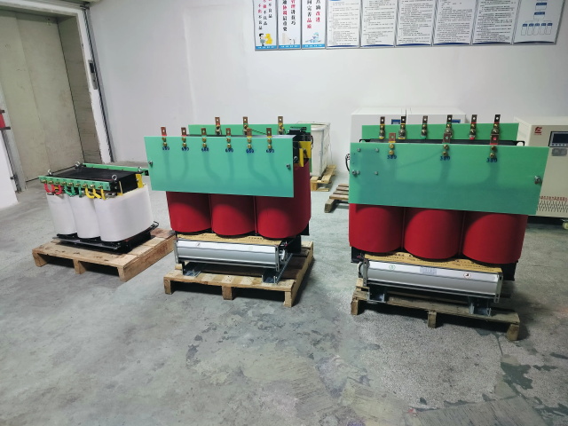 秀洲KS11-1000KVA矿用变压器